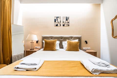 Boutique Suite - Photo 15