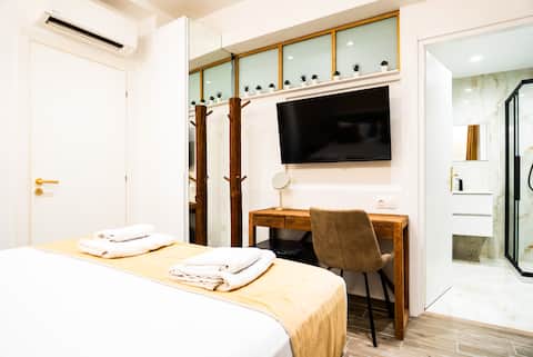 Boutique Suite - Photo 16