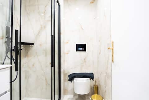 Boutique Suite - Photo 19