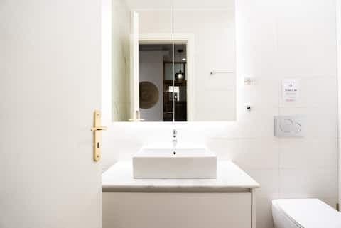 Boutique Suite - Photo 24