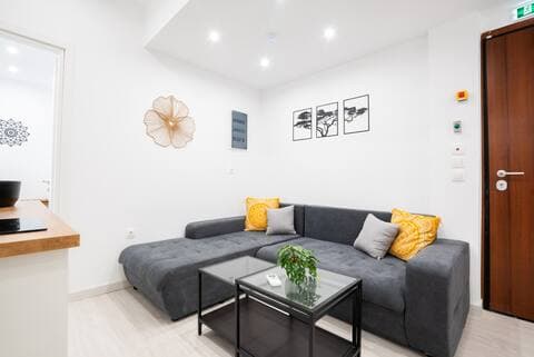Luxury Family Apartment - Photo 9